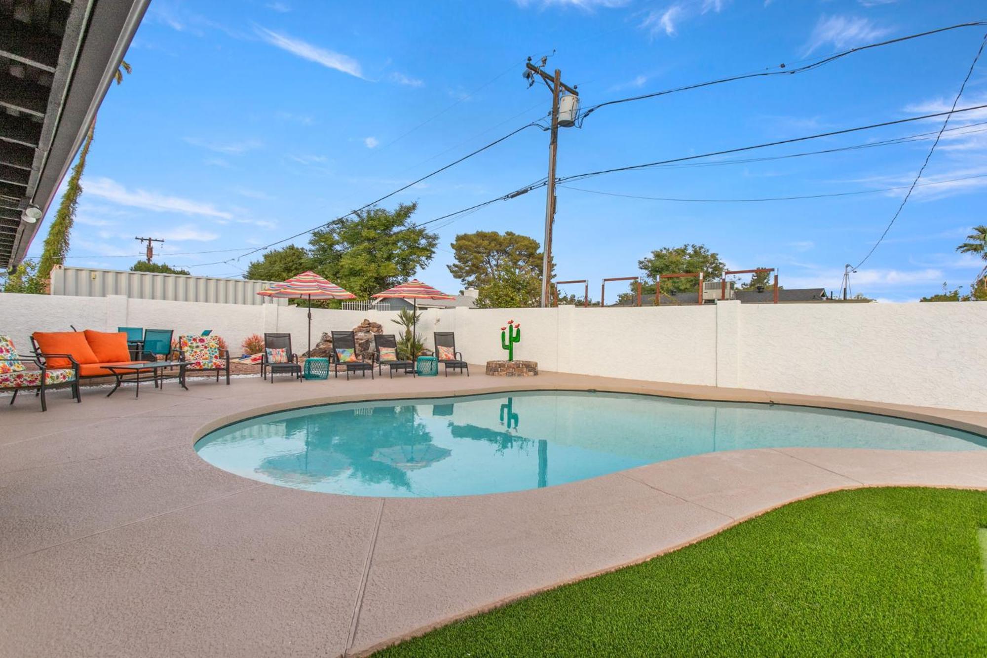 Casa de férias Old Town Oasis Wheated Pool, Hot Tub, & Fire Pit Scottsdale